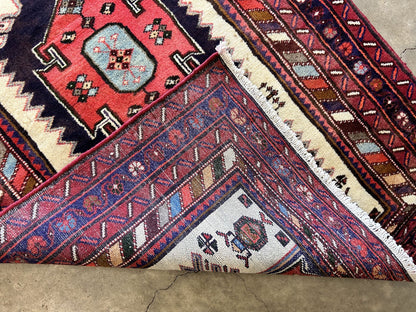 3'4"x4'9" Hand-Knotted 100% Wool Pile Hamadane Rug