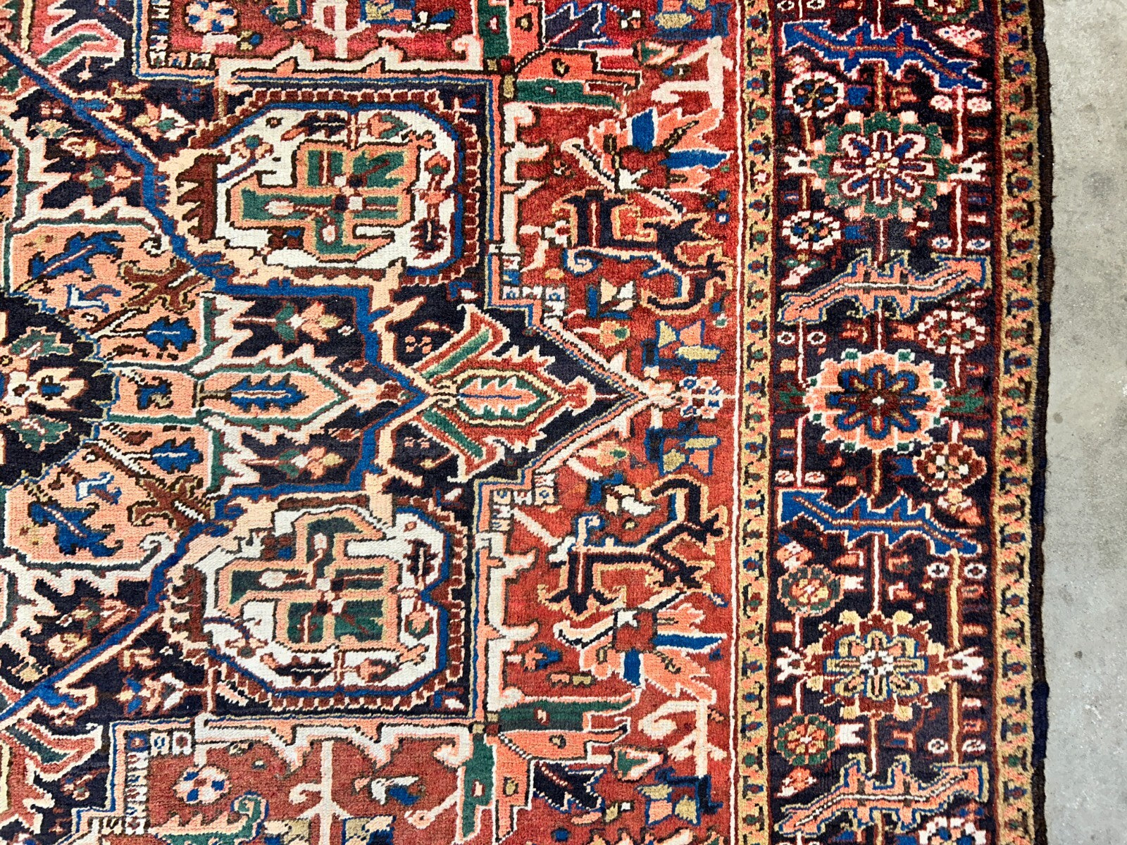 8'6"x11'6" Hand-Knotted 100% Wool Pile Herize Rug