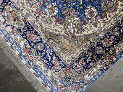 6'x9' Exquisite Hand-Knotted 100% Silk Oriental Rug