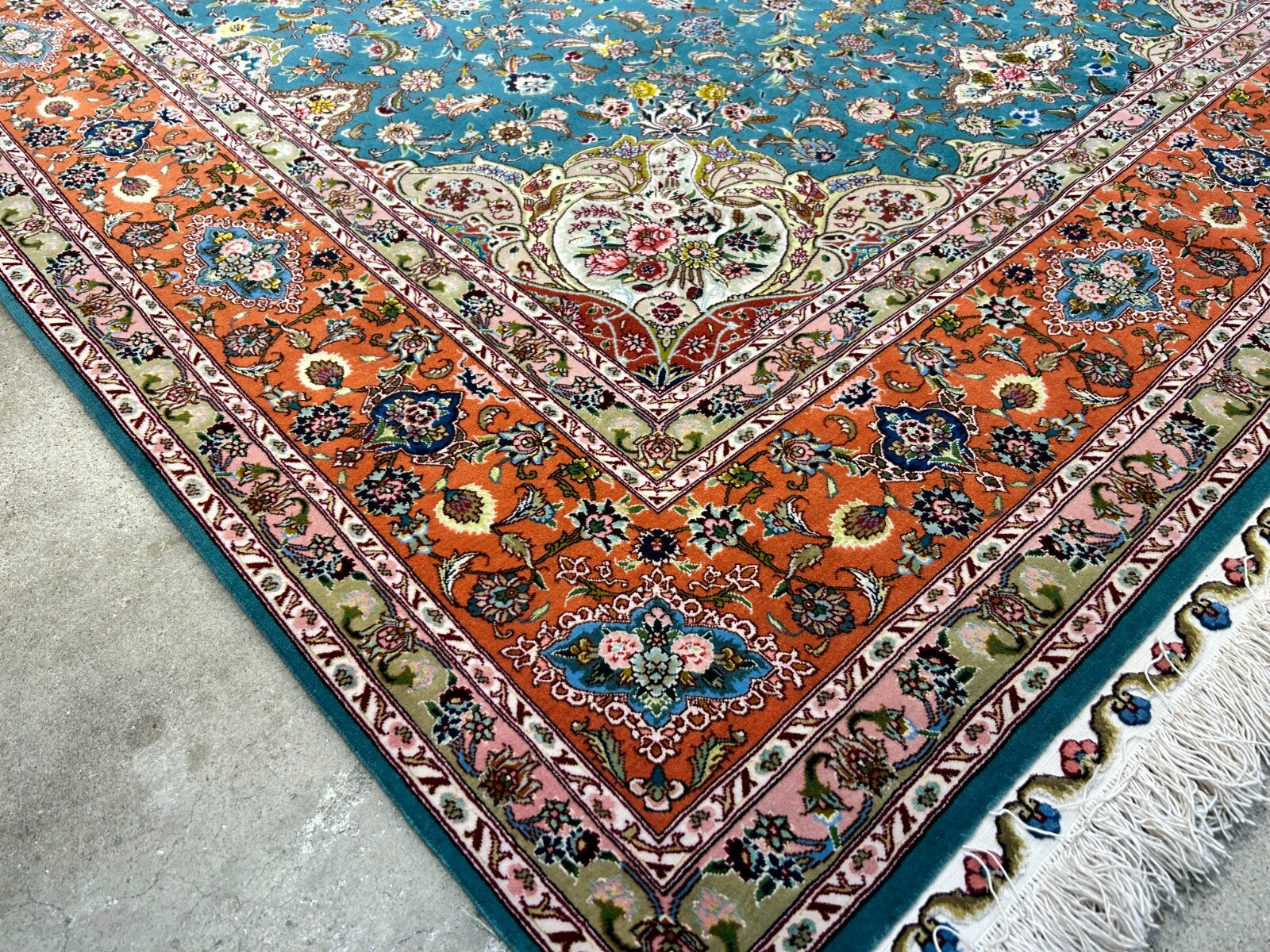 5'9"x9'5" Extra-Fine Hand-Knotted Wool & Silk Blend Tabrize Carpet - Area Rug