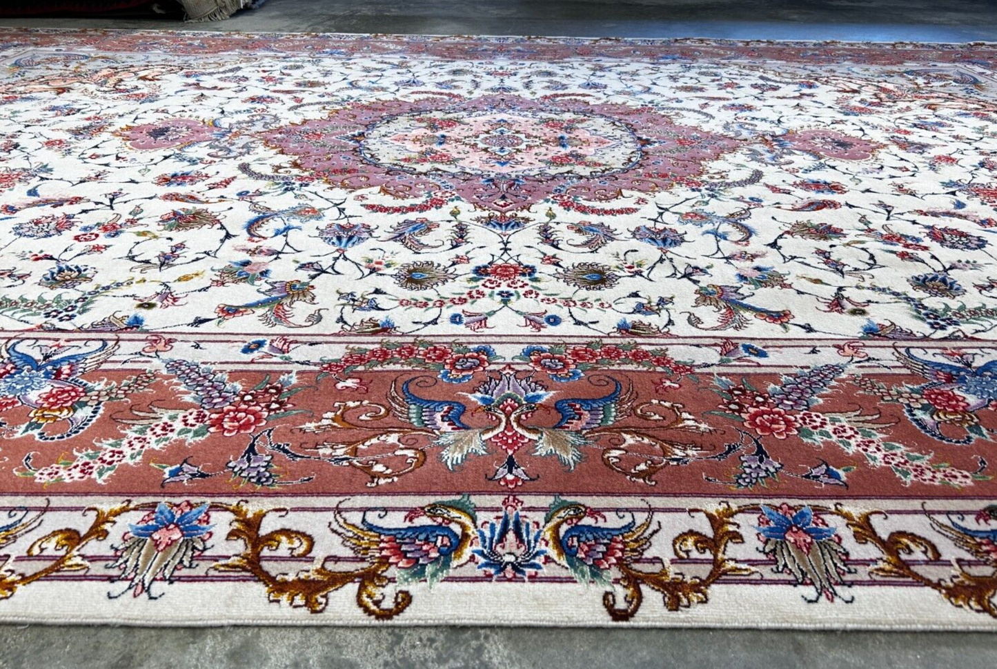 8'1"x11'7" Extra Fine Hand-Knotted Wool & Silk Oriental Rug - Area Carpet