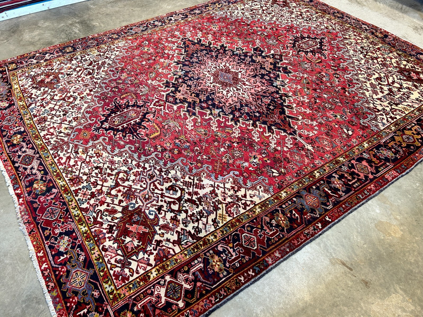 10'x12'4" Hand-Knotted 100% Lamb Wool Herize Carpet - Area Rug