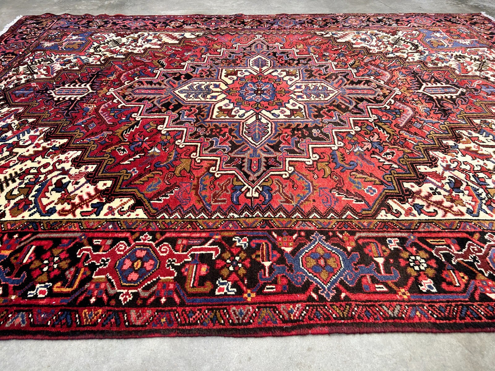 7'3"x9'9" Hand-Knotted 100% Wool Herize Carpet - Area Rug