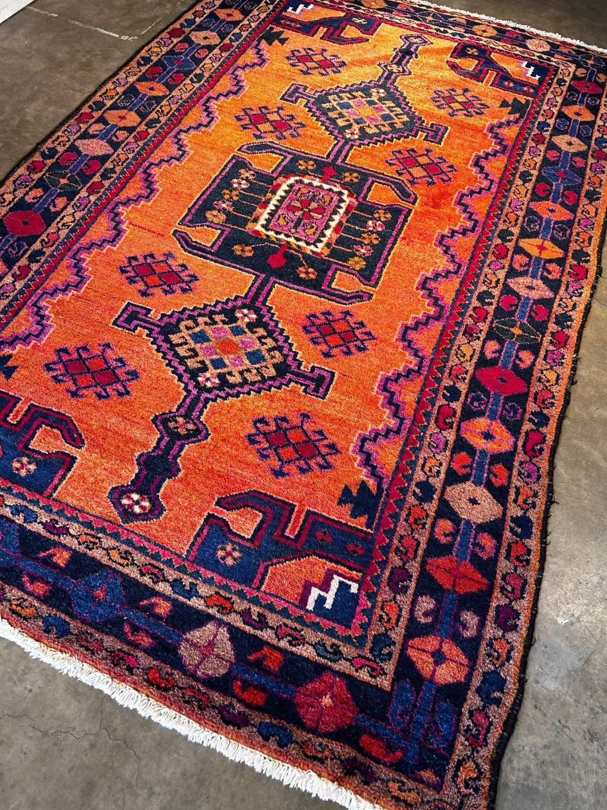 4'9" x 7'7'' Hand-Knotted 100% Wool Carpet - Hamadane Area Rug