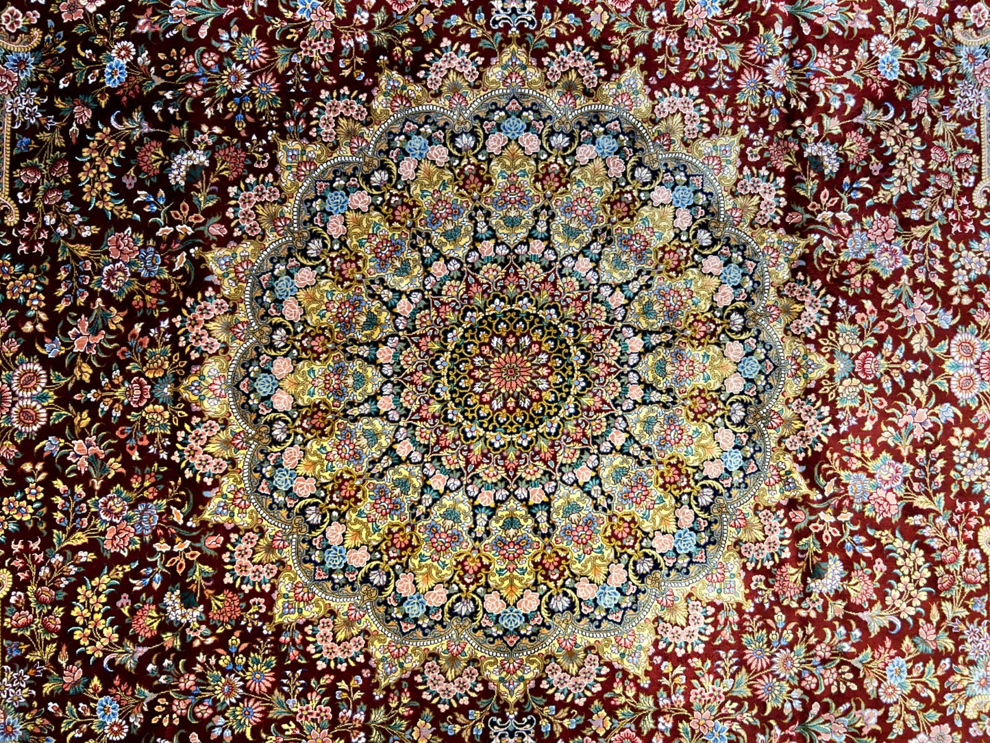 6'5"x9'10" Exquisite Hand-Knotted 100% Silk Qume Rug