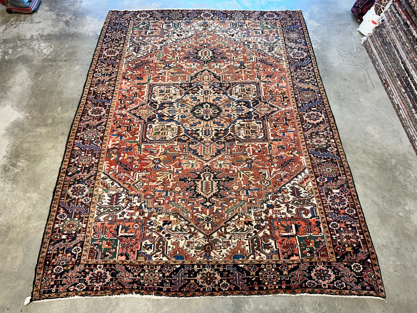 8'6"x11'6" Hand-Knotted 100% Wool Pile Herize Rug