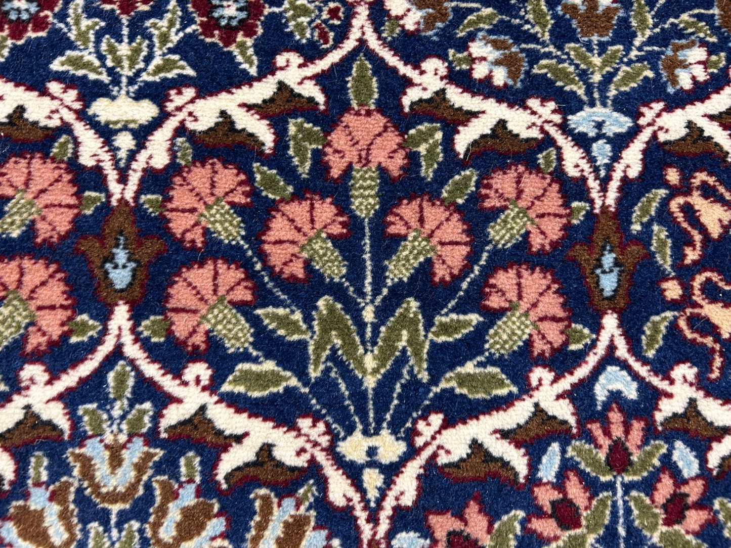 7'3"x10'10'' Hand-Knotted 100% Wool Pile Hereke Area Rug