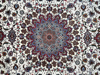 6'9"x9'9" Fine Hand-Knotted Wool & Silk Blend Tabrize Carpet - Area Rug