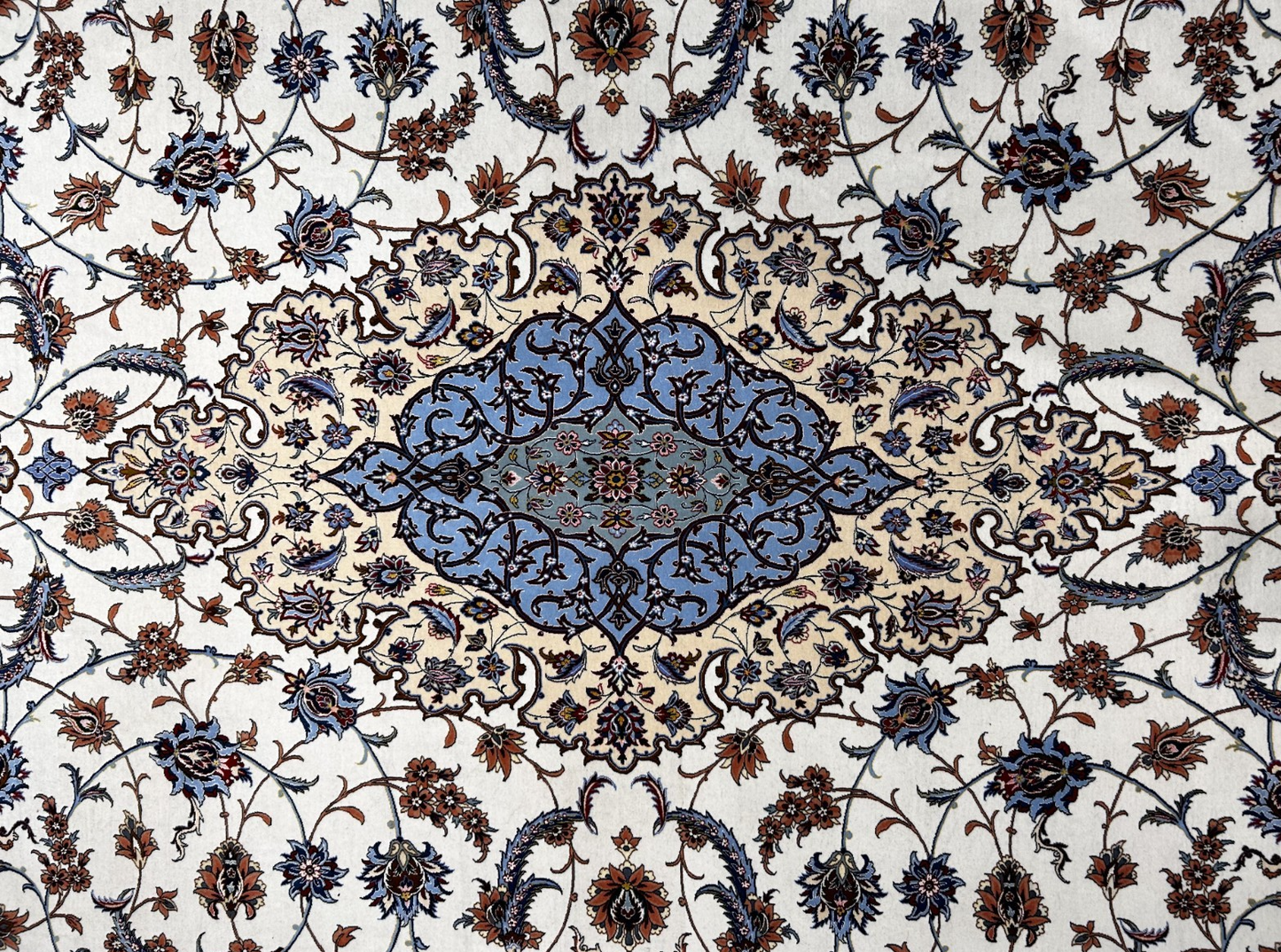 8'6"x12' Extra Fine Hand-Knotted Wool & Silk Isfahane Rug