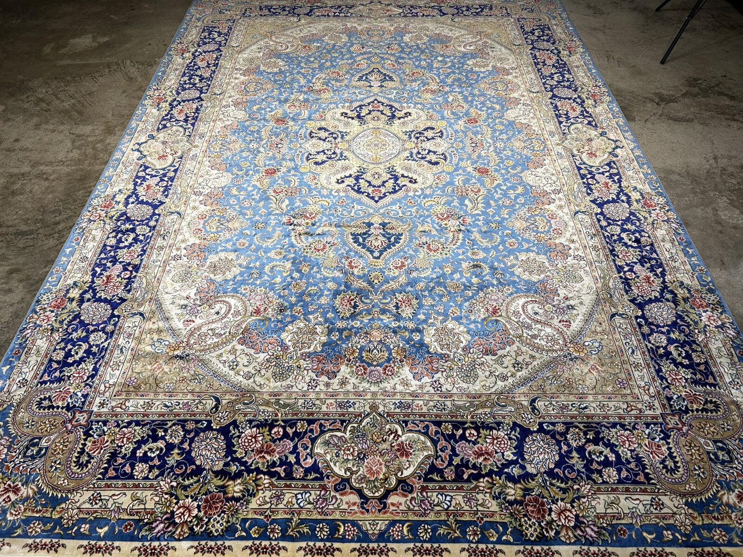 6'x9' Exquisite Hand-Knotted 100% Silk Oriental Rug