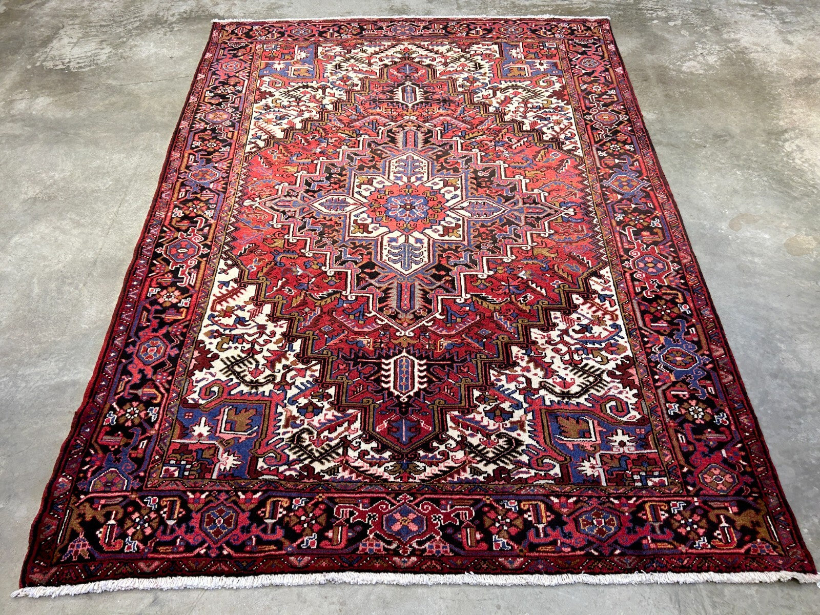 7'3"x9'9" Hand-Knotted 100% Wool Herize Carpet - Area Rug