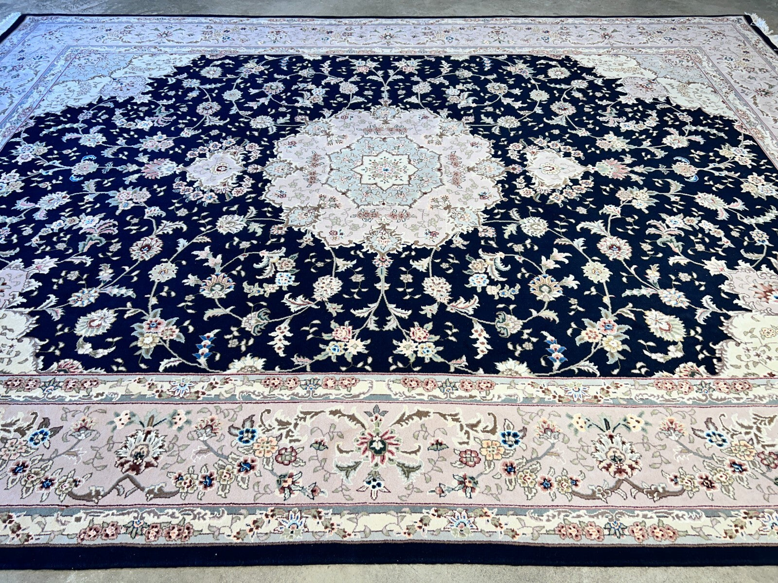 9'x12' Hand-Knotted Wool & Silk Blend Oriental Rug