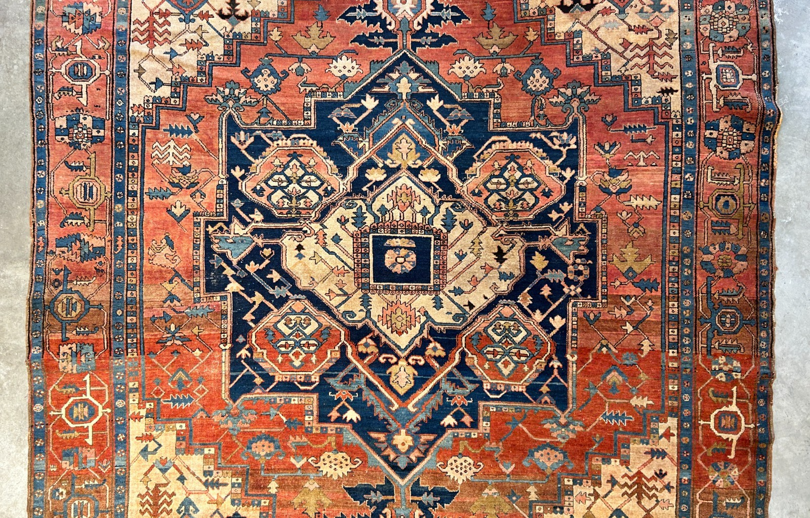 Collector Item - 9'8"x11'10 Antique Fine Wool Herize Serapy Hand-Knotted Rug