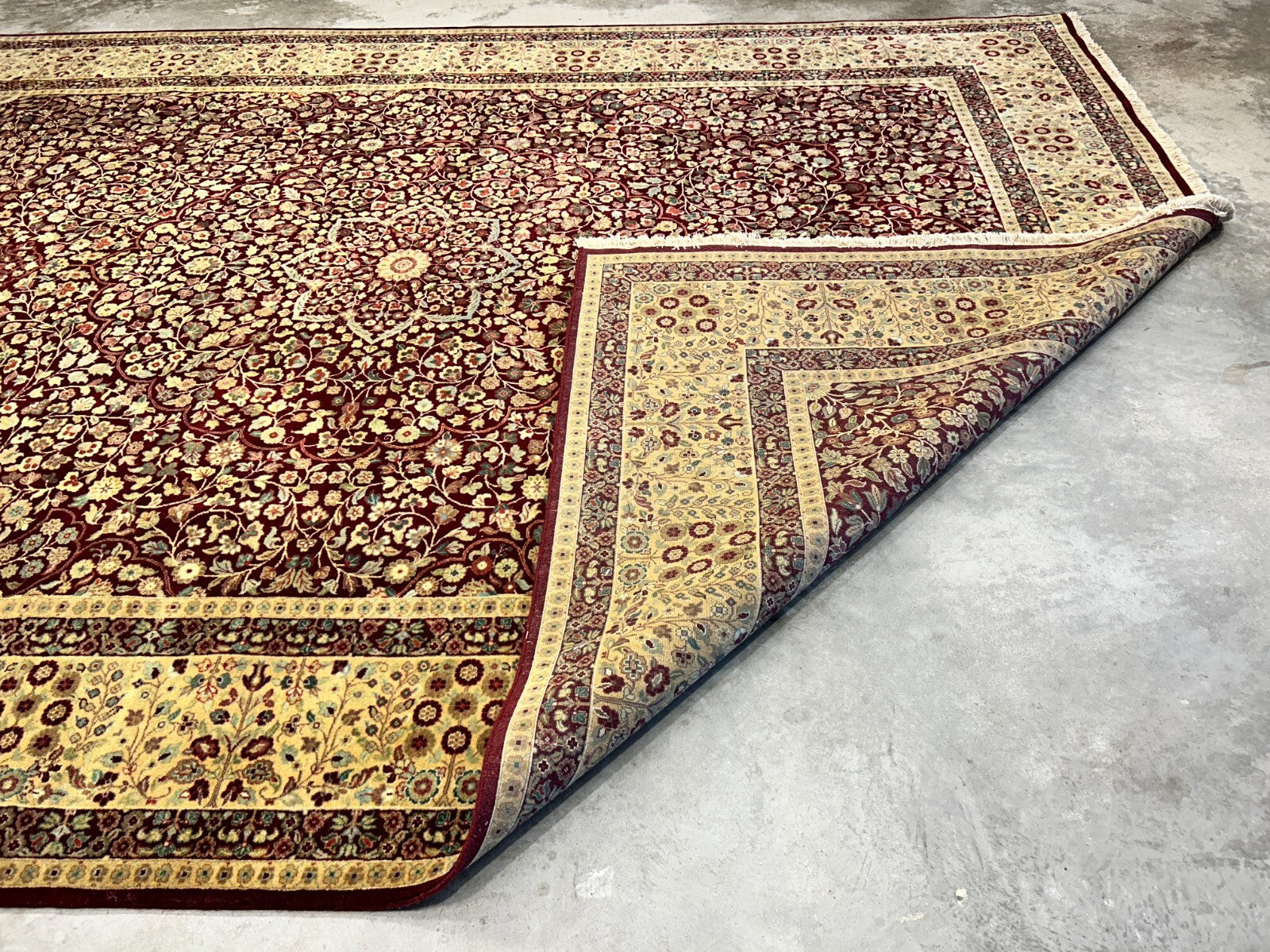 9'x12' Hand-Knotted 100% Lamb Wool Pile Persiane Design Carpet - Area Rug