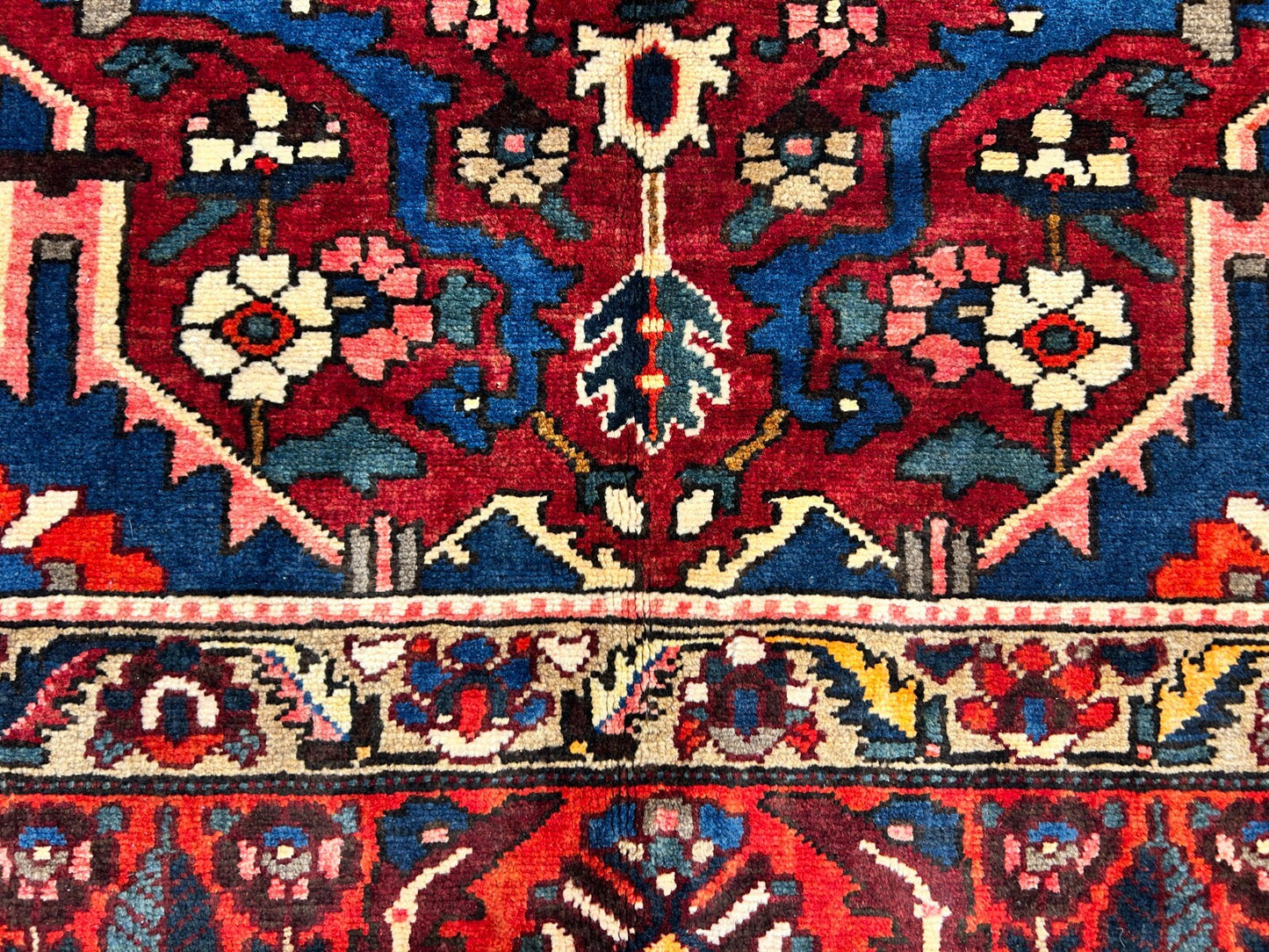 10'5"x12'8" Hand-Knotted 100% Wool Pile Bakhtiarie Rug