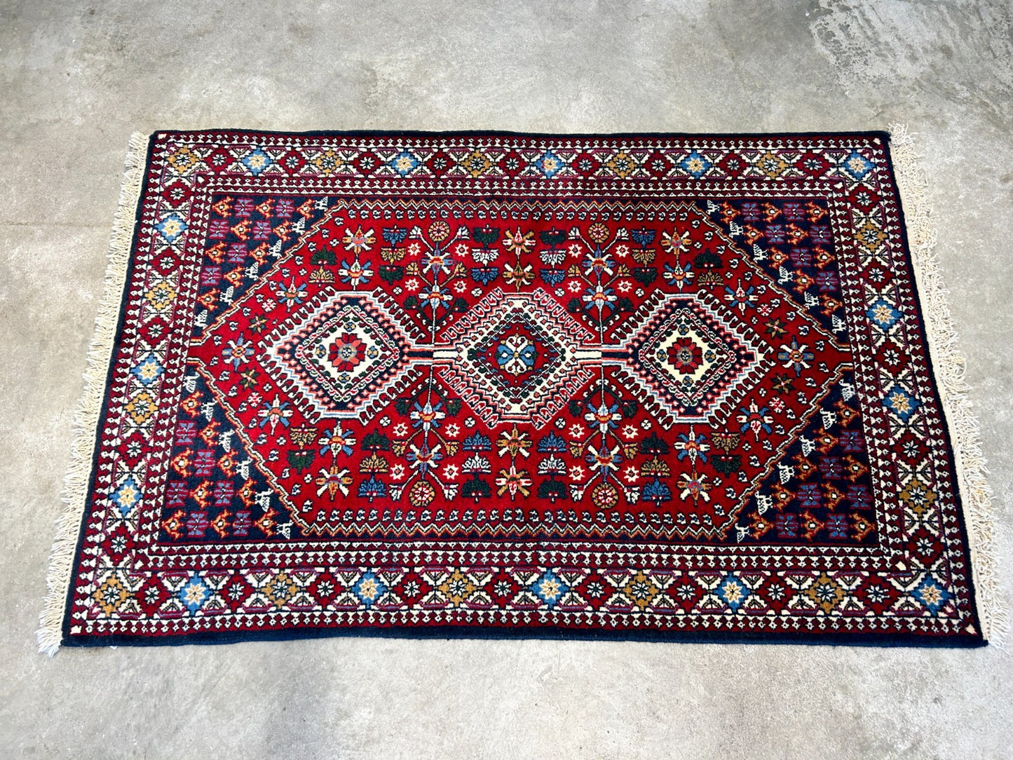 3'3"x5' Hand-Knotted 100% Wool Pile Yalamehe Rug