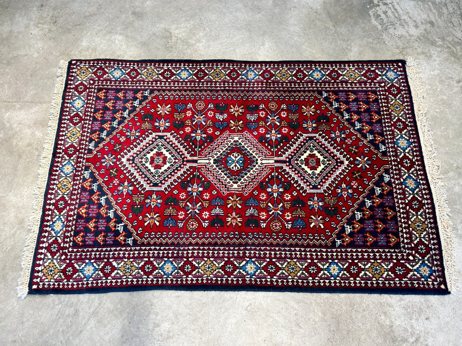 3'3"x5' Hand-Knotted 100% Wool Pile Yalamehe Rug
