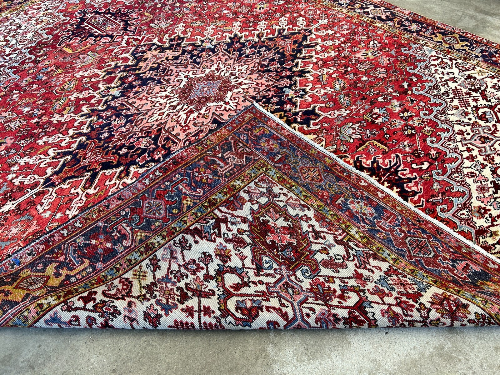 10'x12'4" Hand-Knotted 100% Lamb Wool Herize Carpet - Area Rug