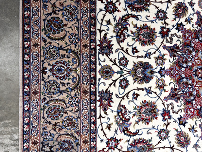  8'6"x12'1'' Very Fine Silk & Wool Isfahane Area Rug - Area Carpet