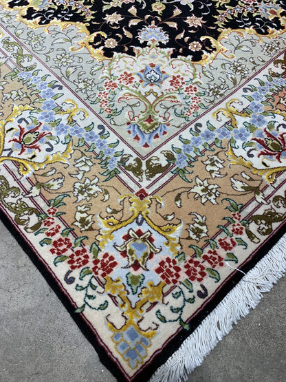 5'1"x7'1" Very Fine Hand-Knotted Wool & Silk Blend Tabrize Carpet - Area Rug