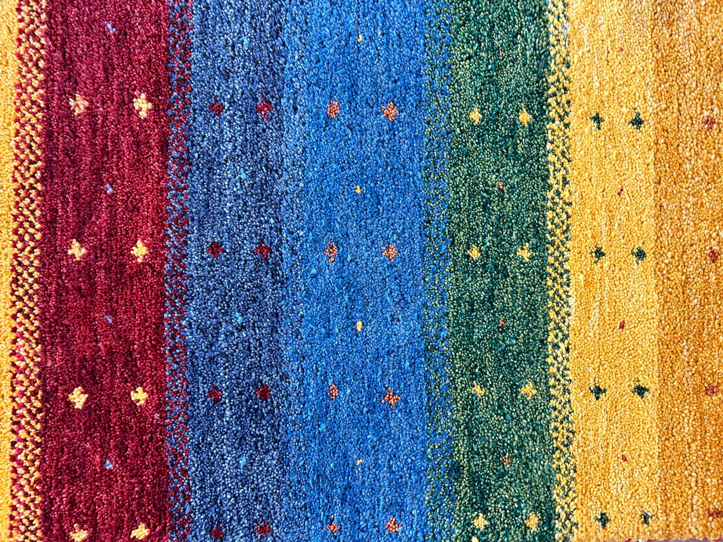 1'11"x2'10" Hand-Knotted 100% Wool Pile Gabbeh Rug