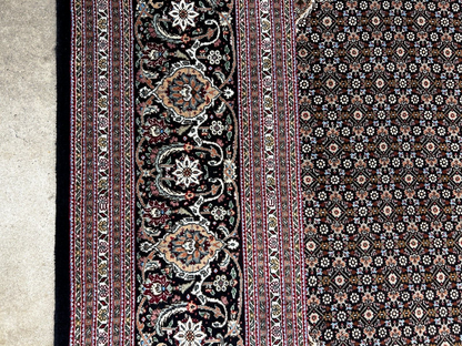 8'2"x11'5" Fine Hand-Knotted Wool & Silk Oriental Rug - Area Carpet