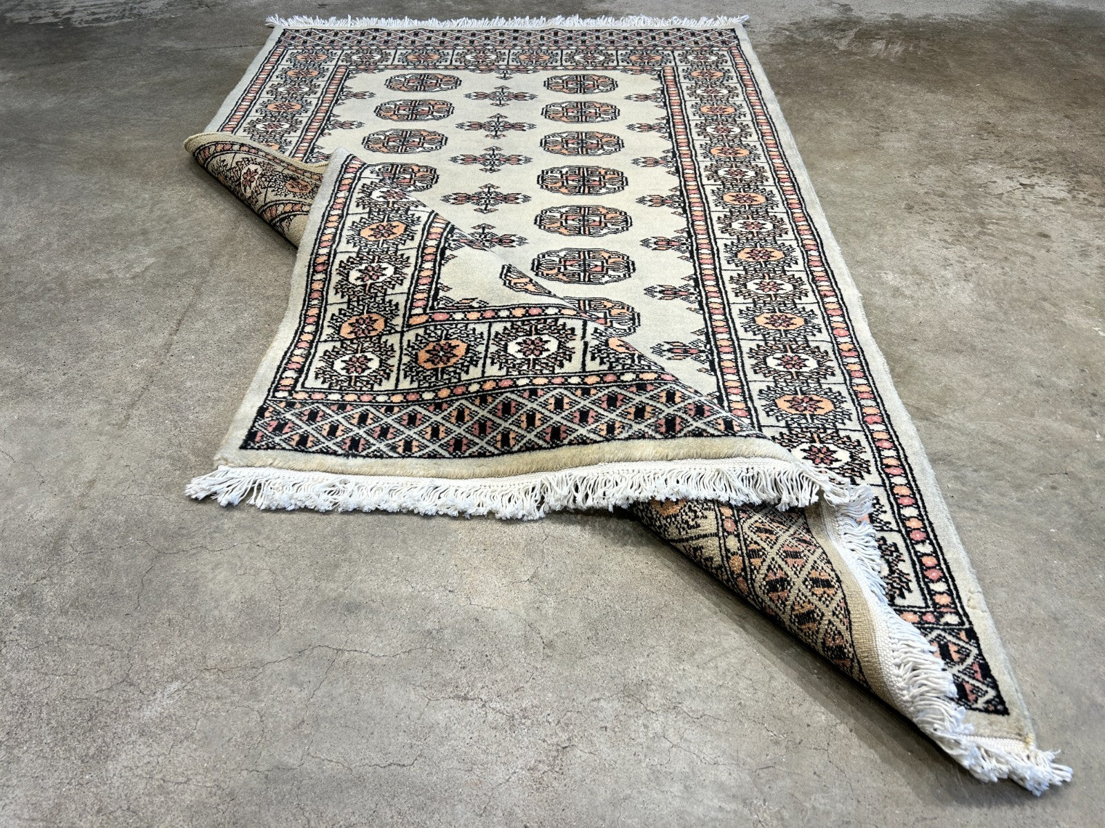 3'1"x4'9" Hand-Knotted 100% Wool Pile Bokhara Rug