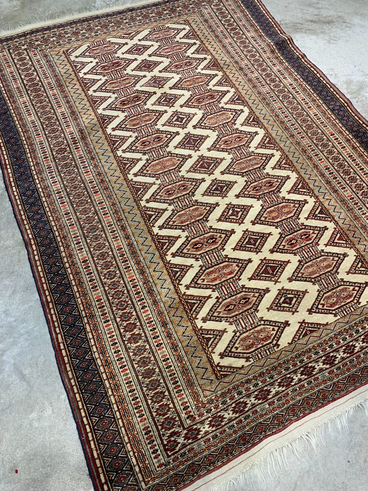 4'4" x 5'9" Hand-Knotted 100% Wool Pile Turkomane Area Rug - Handmade Carpet