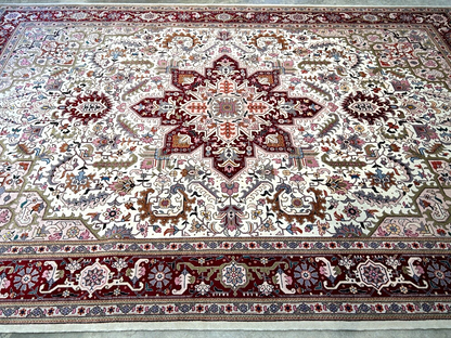 6'8"x10' Fine Hand-Knotted Wool & Silk Blend Tabrize Herize Carpet - Area Rug