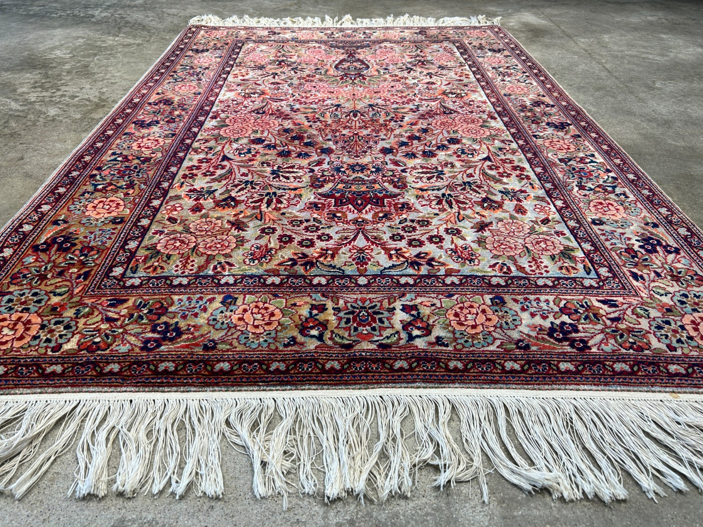 3'3"x5'4" Very Fine Hand-Knotted 100% Wool Pile Persiane Kashane Rug