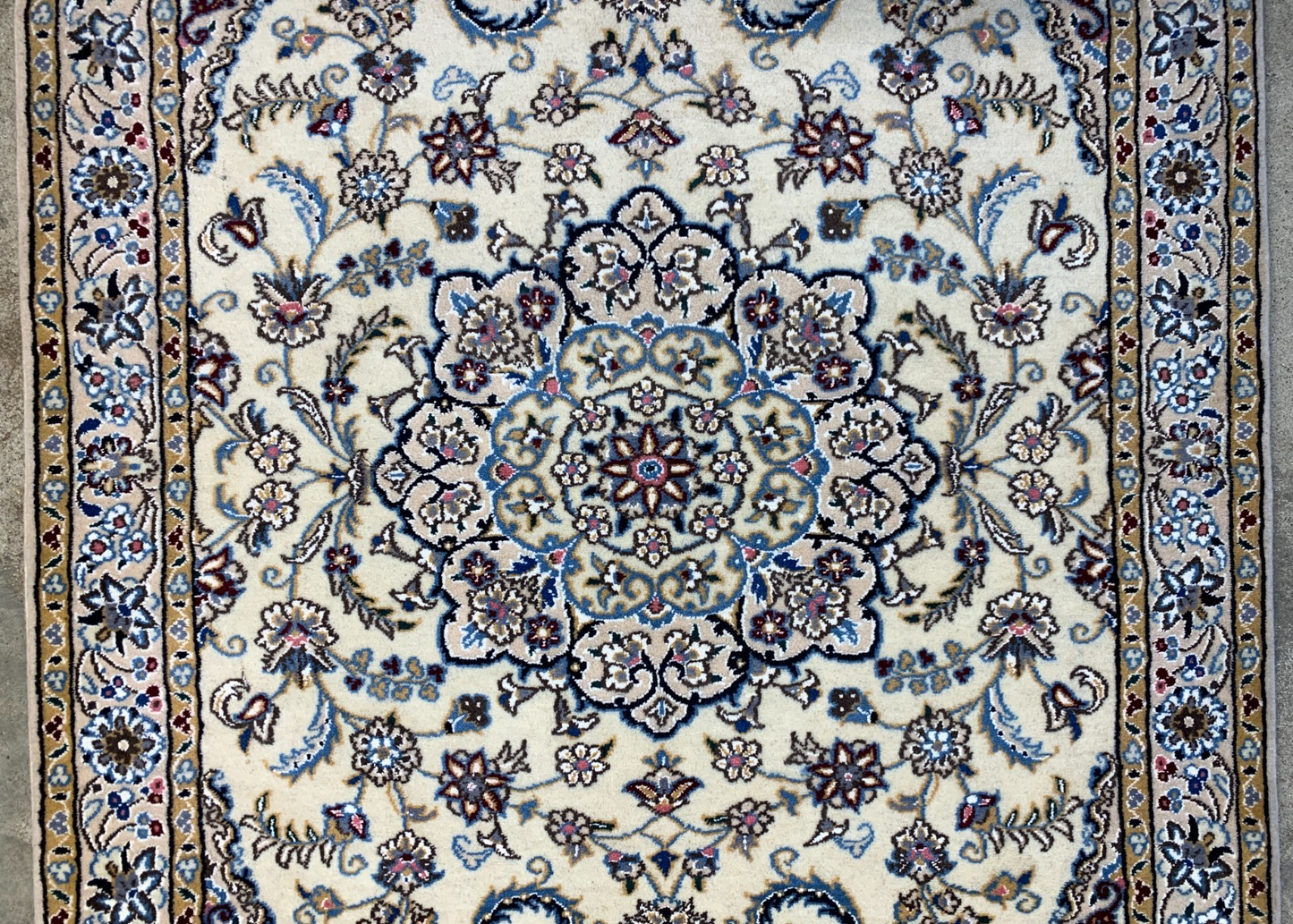 3'3"x4'10''  Very Fine Hand-Knotted Silk & Wool Naine Area Rug - Area Carpet