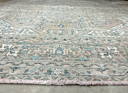 9'8"x12'5" Hand-Knotted 100% Wool Pile Herize Rug
