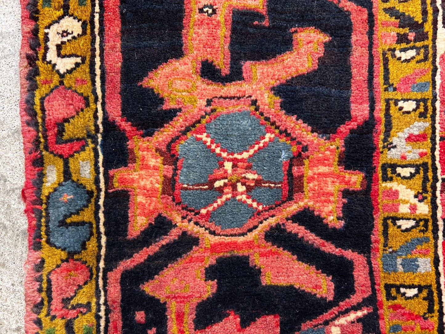 8'3" x 10'6'' Hand-Knotted 100% Wool Pile Herize Area Rug - Carpet