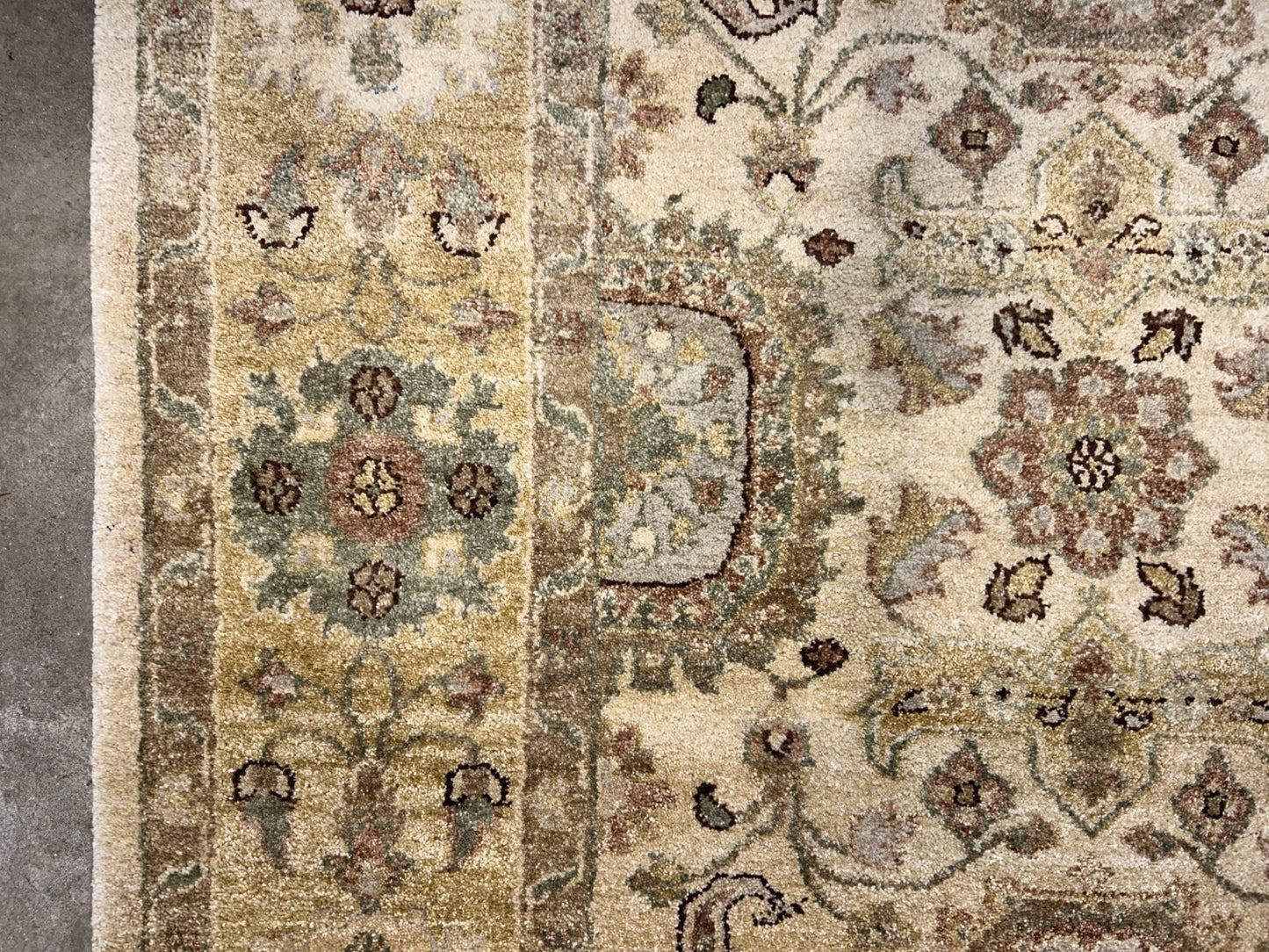 9'x12' Hand-Knotted 100% Wool Pile Oriental Rug
