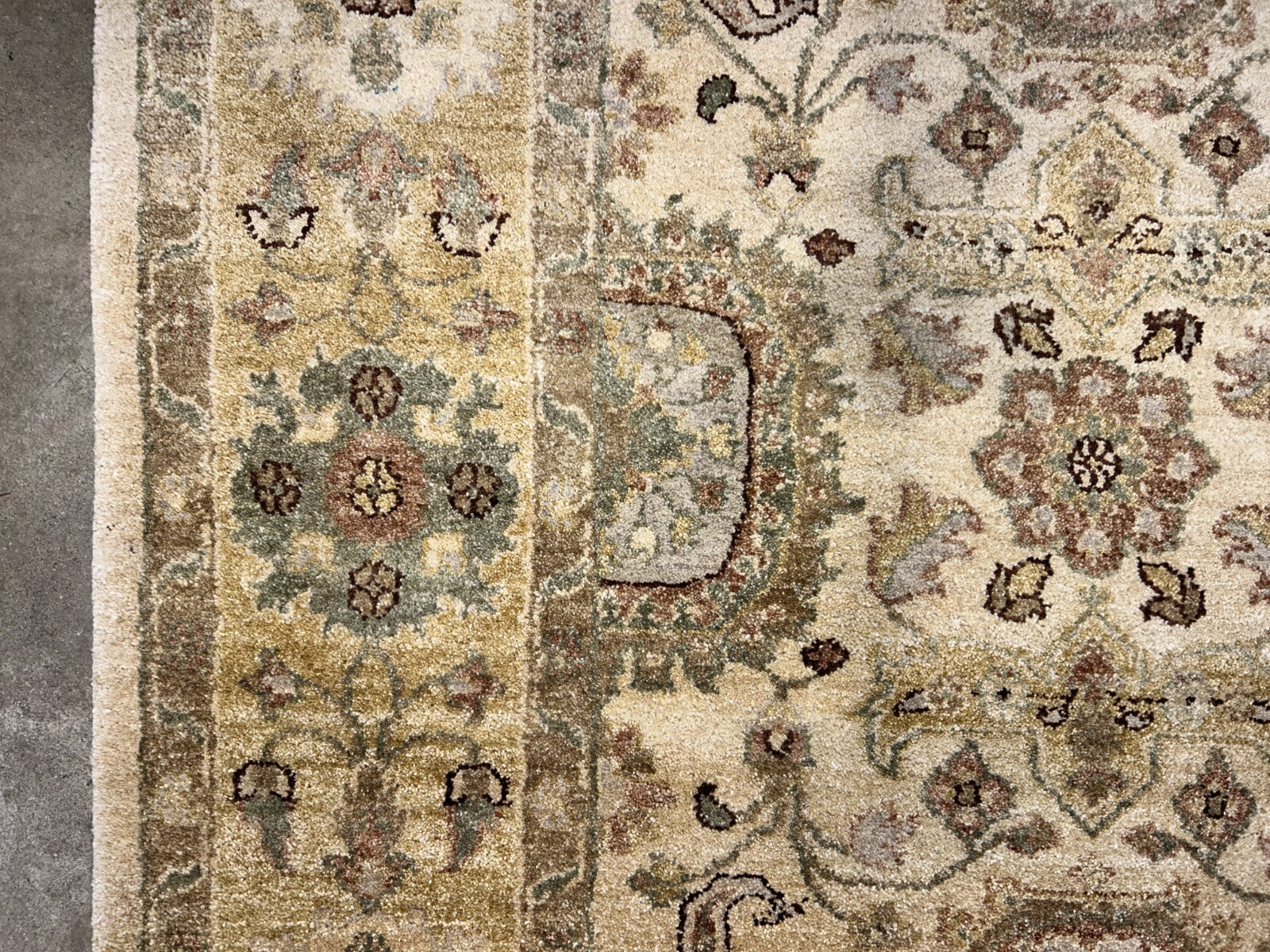 9'x12' Hand-Knotted 100% Wool Pile Oriental Rug