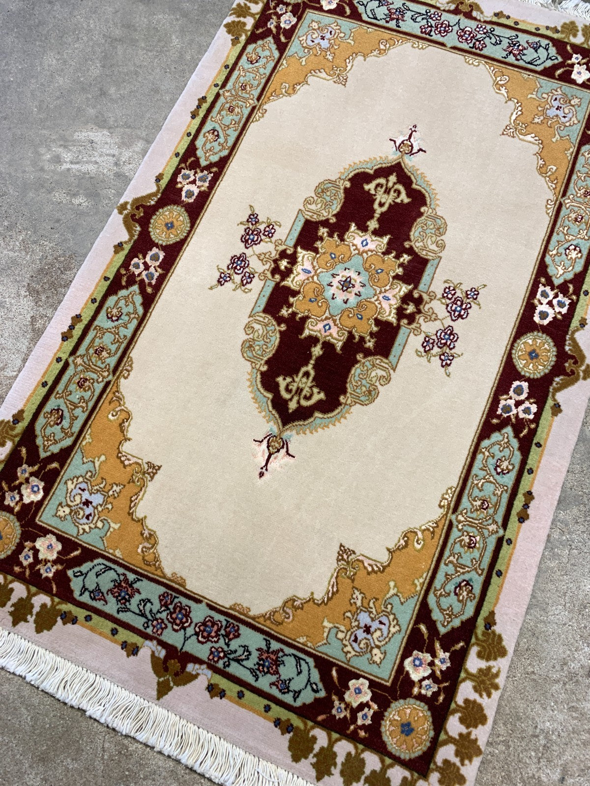 2'x3'3" Fine Hand-Knotted Wool & Silk Tabrize Rug
