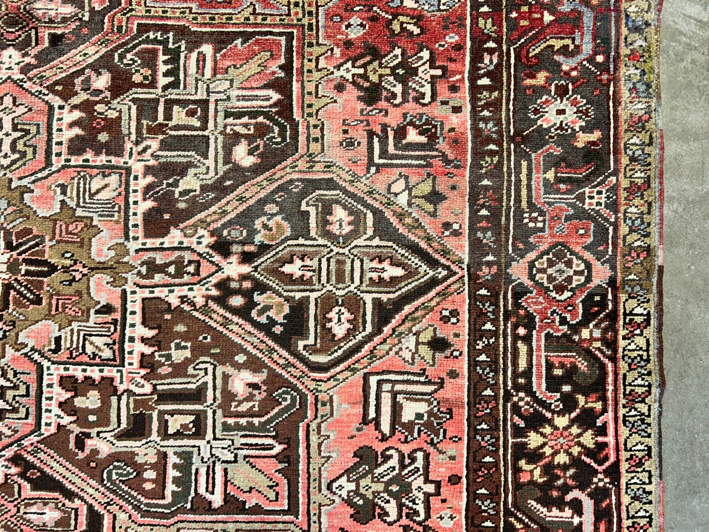 8'5"x11'10" Hand-Knotted 100% Wool Pile Herize Rug