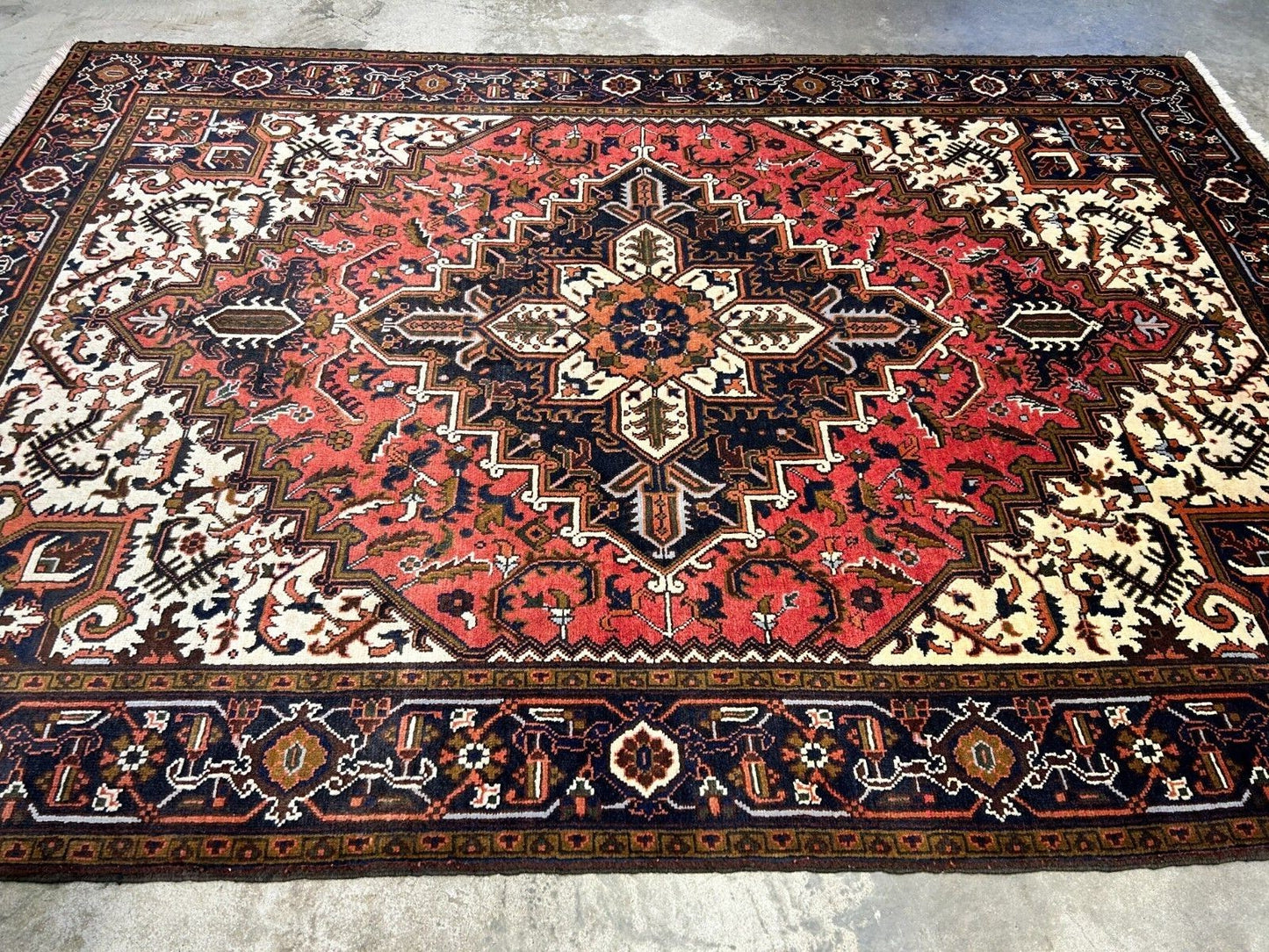 6'10" x 9'7" Hand-Knotted 100% Wool Pile Herize Area Rug - Carpet