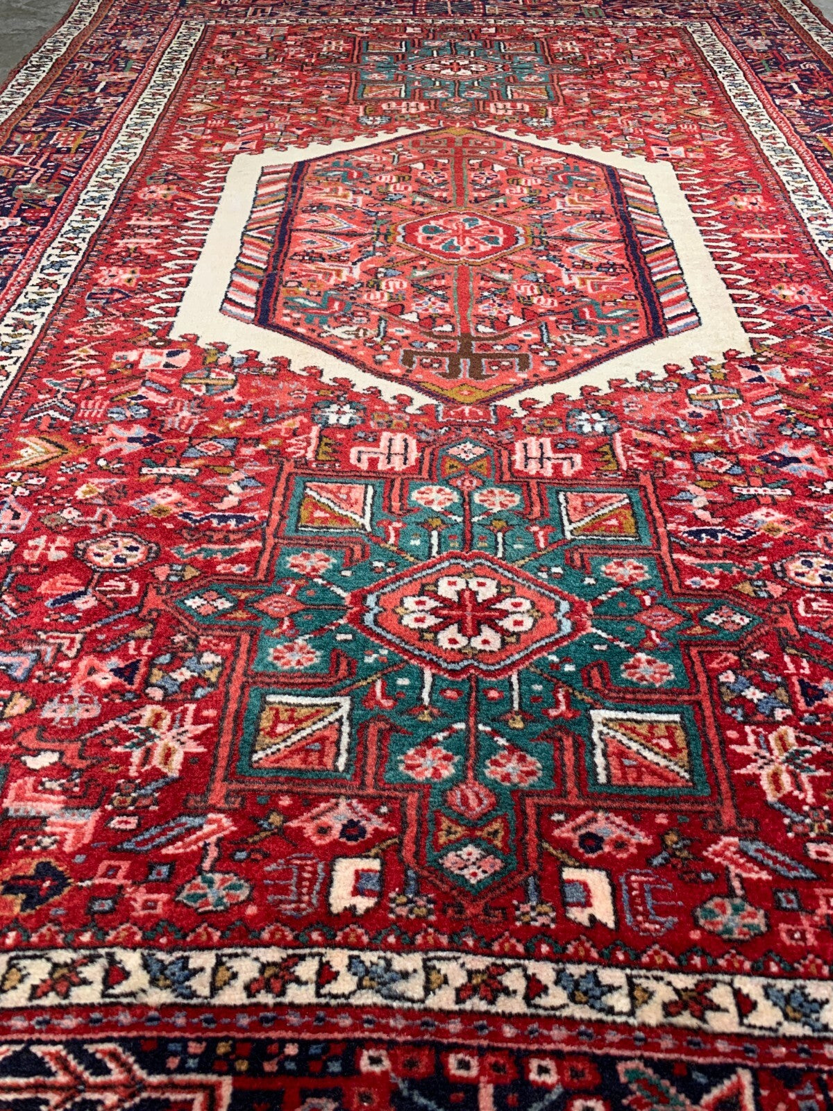 4'10"x6'6" Antique Hand-Knotted 100% Lamb Wool Karajah Rug