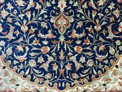 2'8"x4'1" Exquisite Extra-Fine Hand-Knotted 100% Silk Qume Area Rug