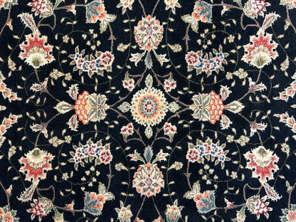 8'9"x11'6" Hand-Knotted Wool & Silk Blend Oriental Rug