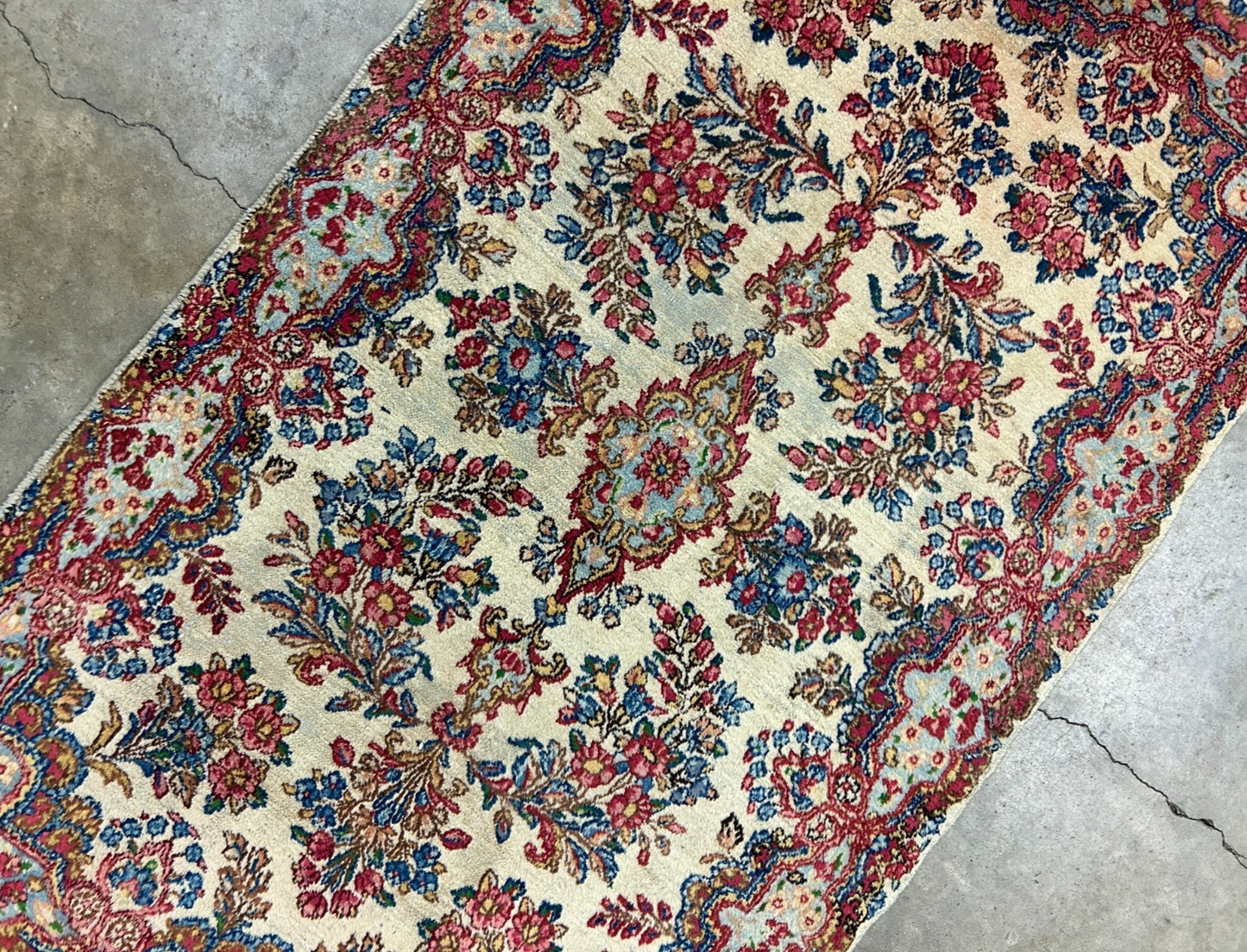 2'11"x5'1" Antique Hand-Knotted 100% Wool Pile Kermane Area Rug - Carpet