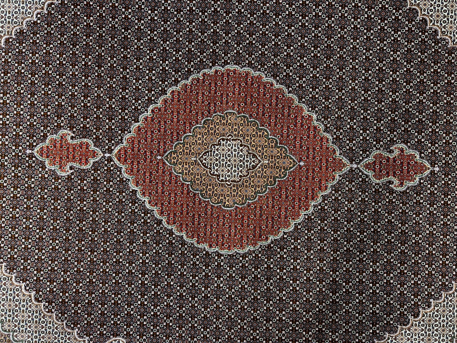 8'3"x11'5" Fine Hand-Knotted Wool & Silk Oriental Rug - Area Carpet