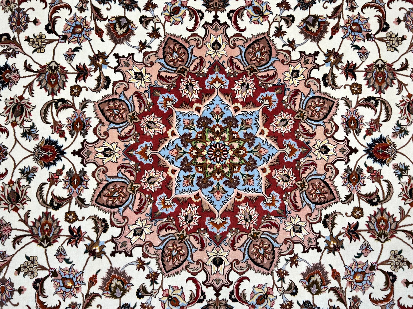 6'7"x10'1" Fine Hand-Knotted Wool & Silk Tabrize Rug - Area Carpet