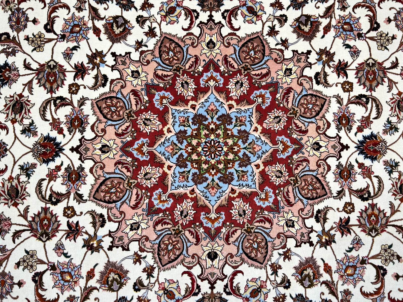 6'7"x10'1" Fine Hand-Knotted Wool & Silk Tabrize Rug - Area Carpet