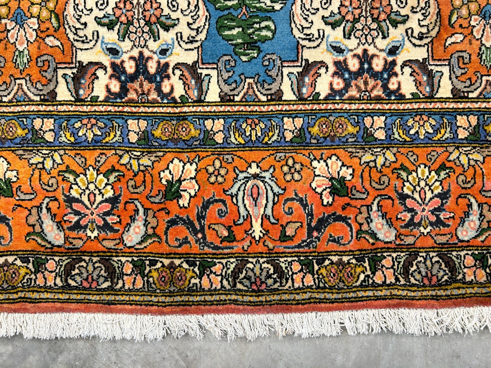 6'7"x10'5" Hand-Knotted 100% Lamb Wool Bakhtiarie Carpet - Area Rug