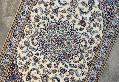 3'3"x4'10''  Very Fine Hand-Knotted Silk & Wool Naine Area Rug - Area Carpet