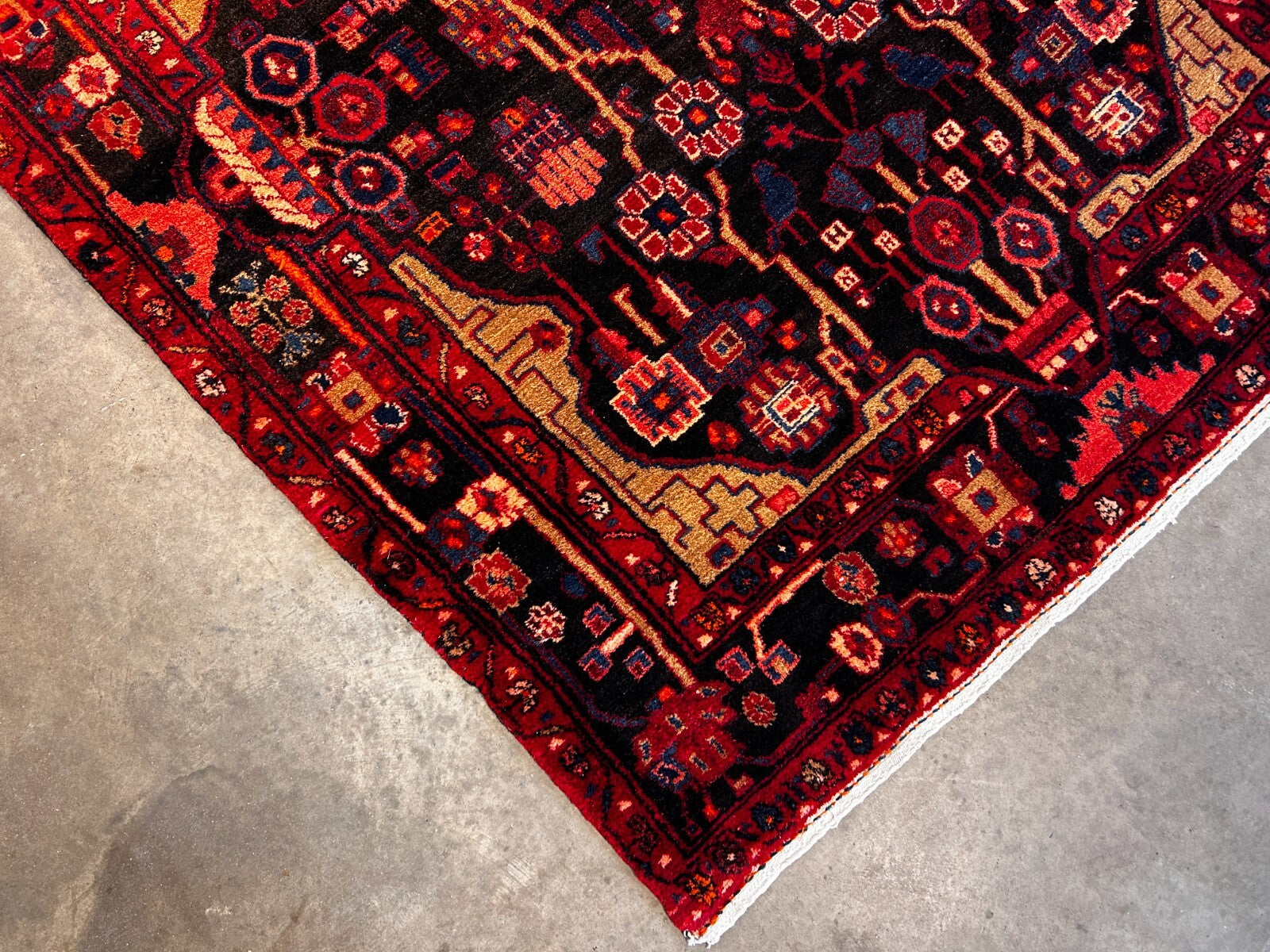 5'0" x 9'6" Hand-Knotted 100% Wool Pile Nahavande Area Rug - Carpet