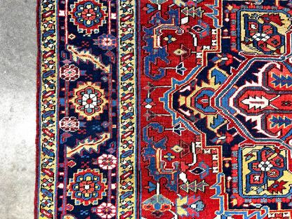 Collector Item - 8'x11'4" Antique Fine Lamb Wool Hand-knotted Serapie Rug