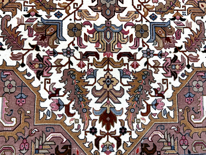 8'1"x11'10'' Fine Hand-Knotted Very Fine Wool Pile Tabrize Herize Area Rug